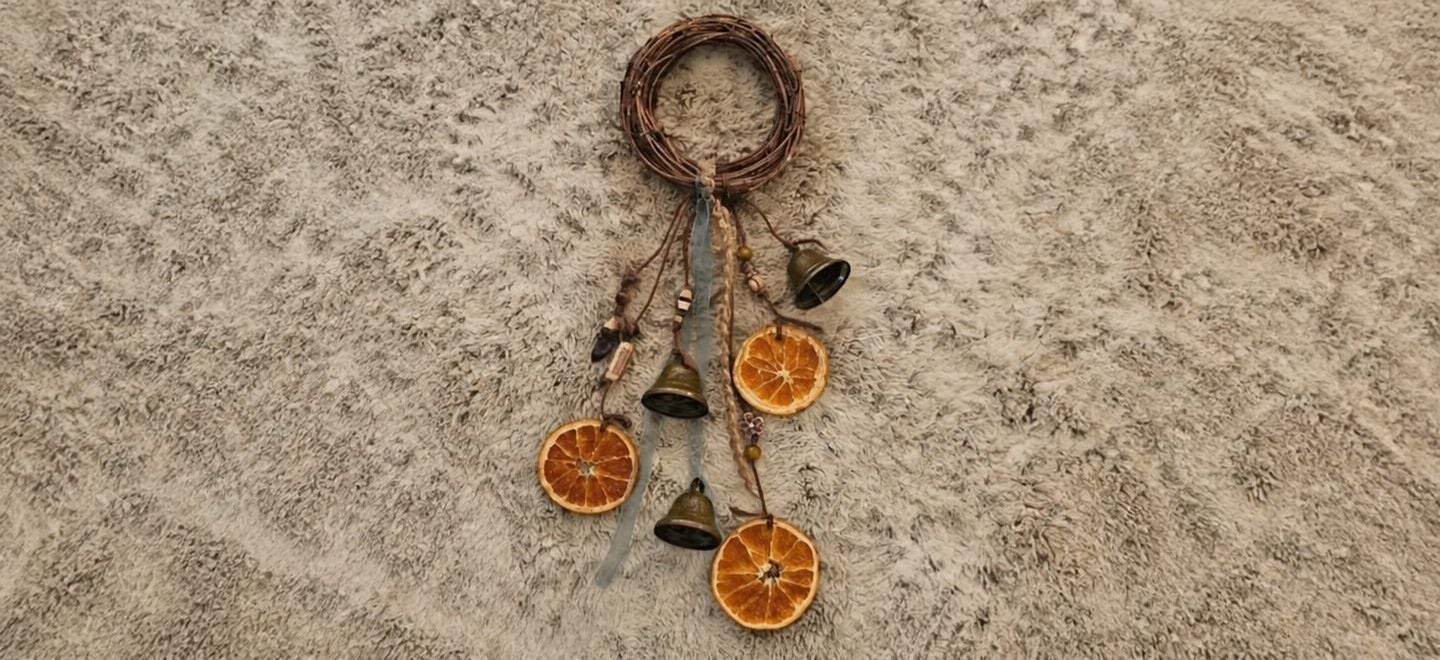 Spooky Sunday Crafting for Adults Sip & Craft: Autumn Door Hanger Workshop