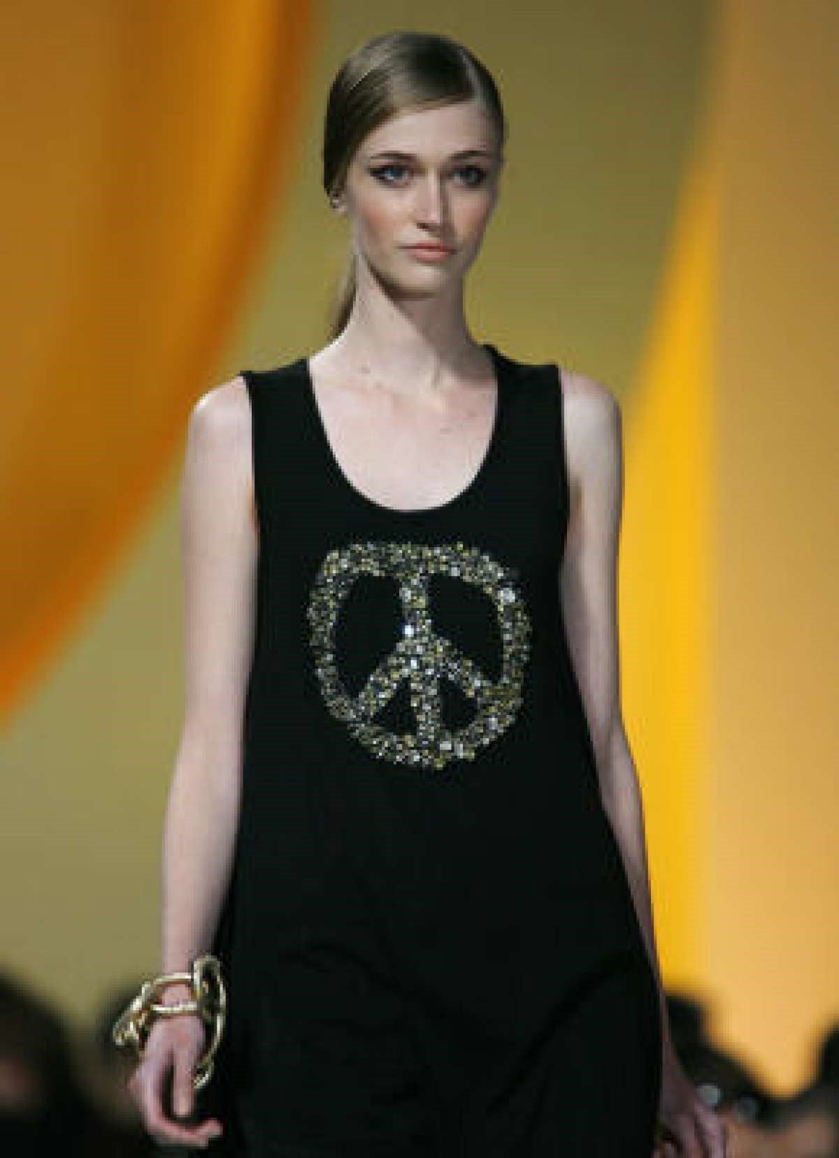 moschino runway model with peace sign shirt in 2008.jpg